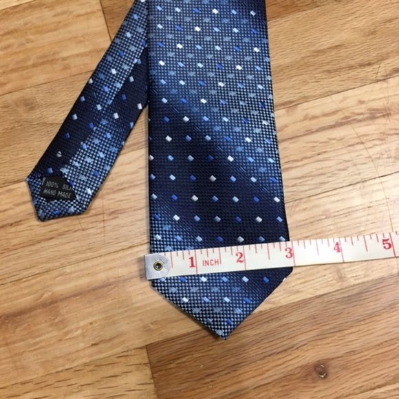 Hand Made, 100% Thai silk, Navy Blue with Pocka dot design, Men’s Tie - Picture 6 of 11